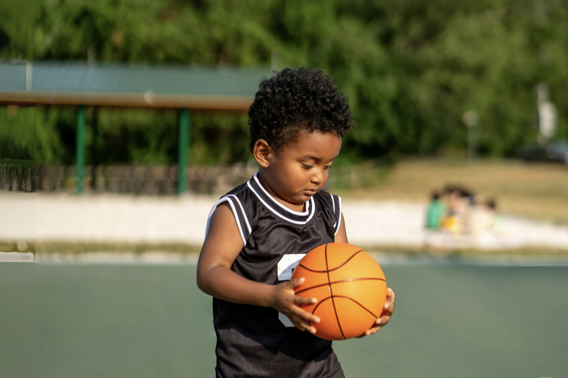 Como a prática de esportes influencia no desempenho escolar das crianças